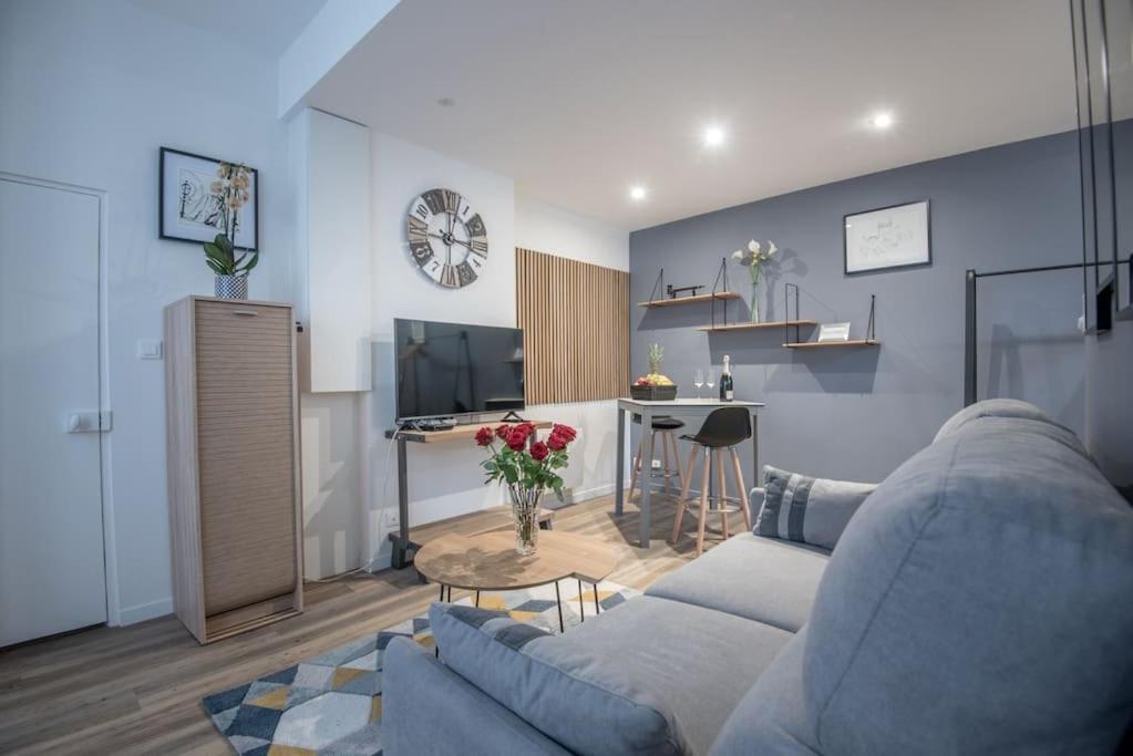 L'Espine Apartment Angers Exterior photo